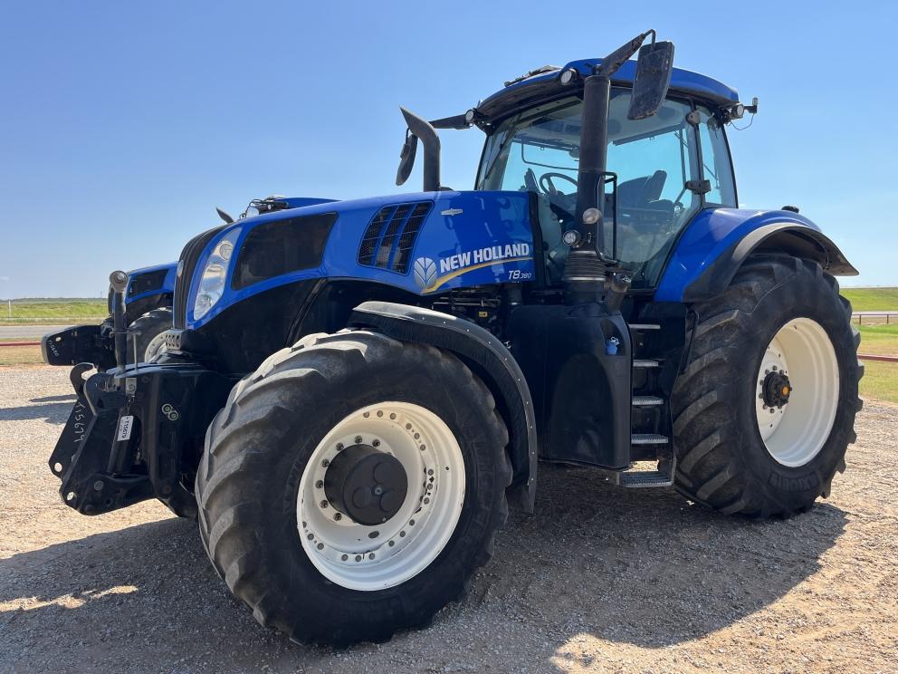 Image for 2018 New Holland T8.380