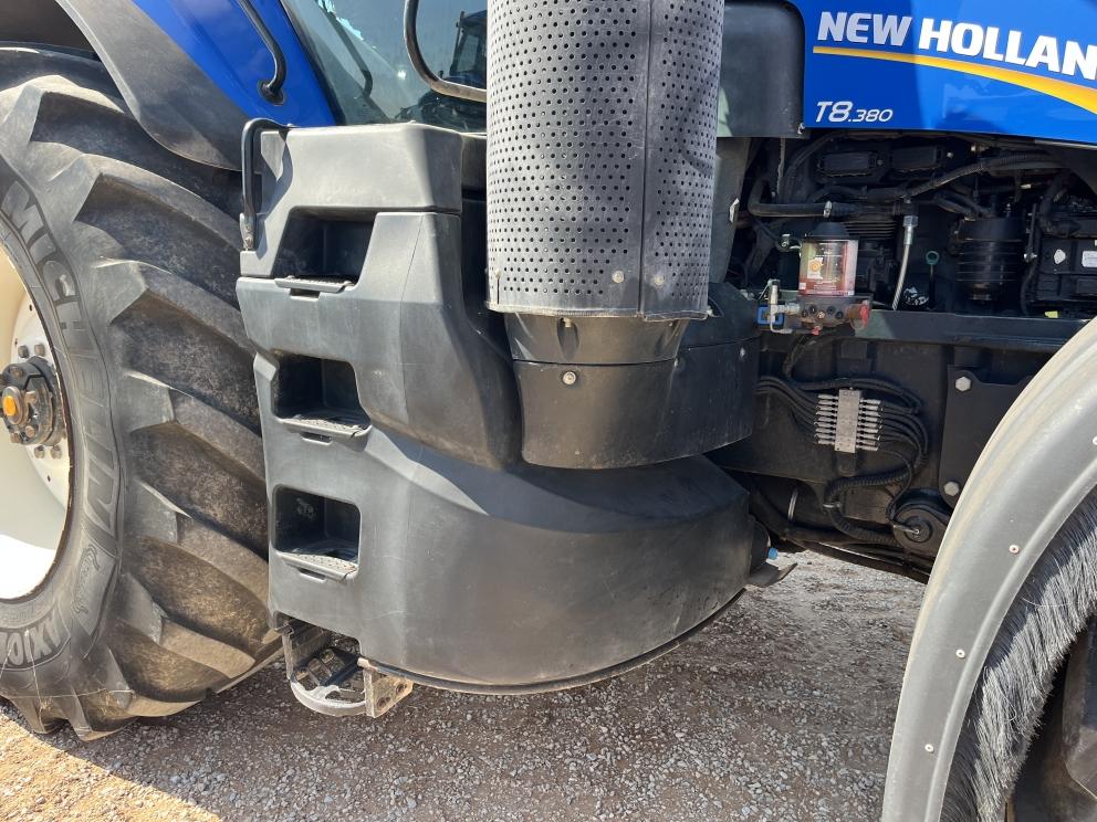 Image for 2018 New Holland T8.380
