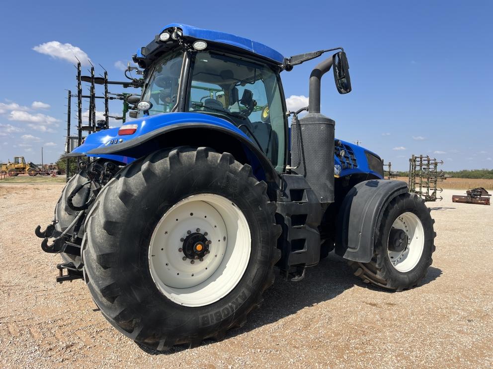 Image for 2018 New Holland T8.380