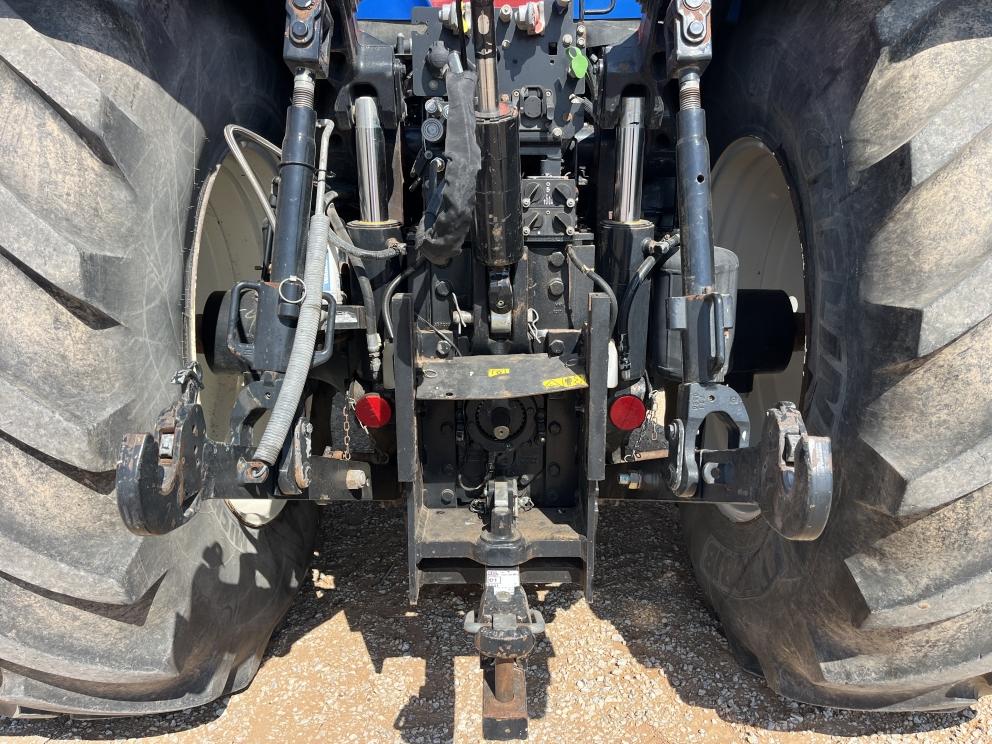 Image for 2018 New Holland T8.380