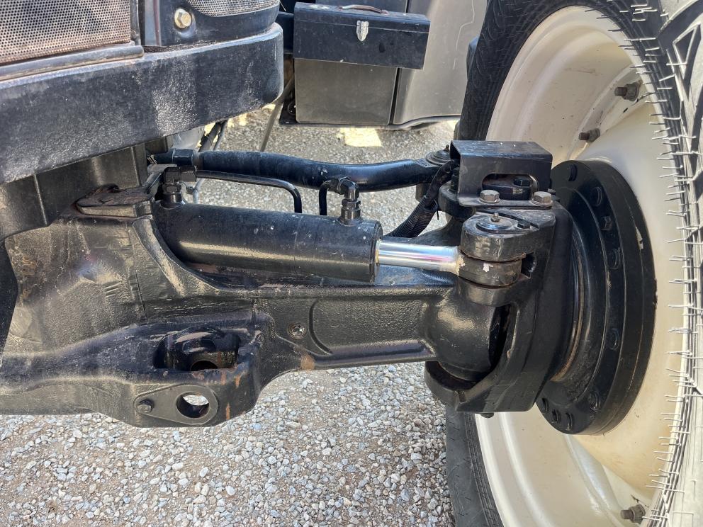 Image for 2015 New Holland T8.410