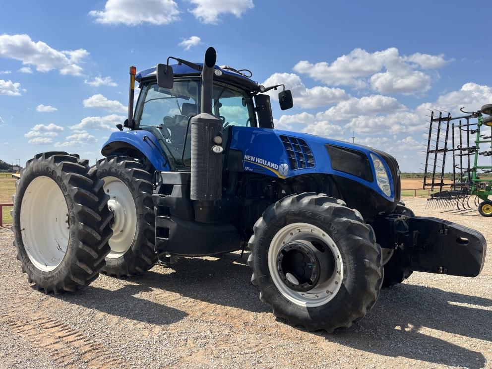 Image for 2015 New Holland T8.410