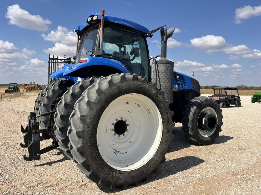 Image for 2015 New Holland T8.410