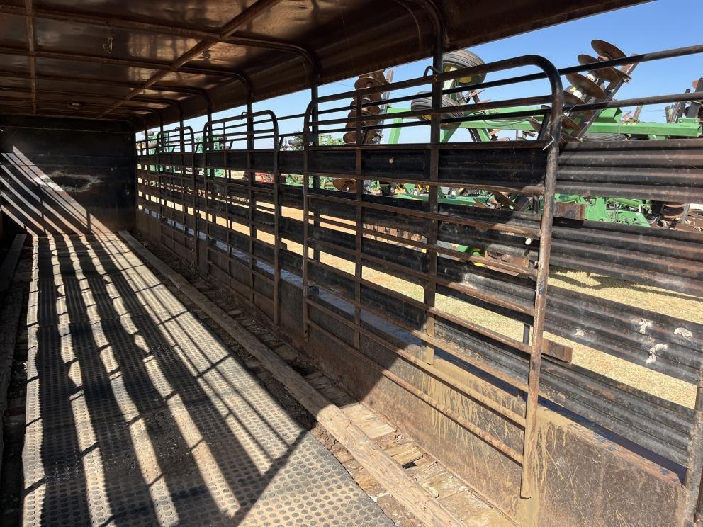 Image for 1994 W-W STOCK TRAILER