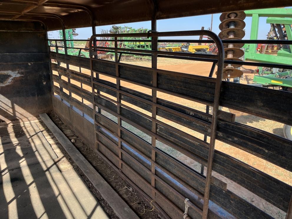 Image for 1994 W-W STOCK TRAILER