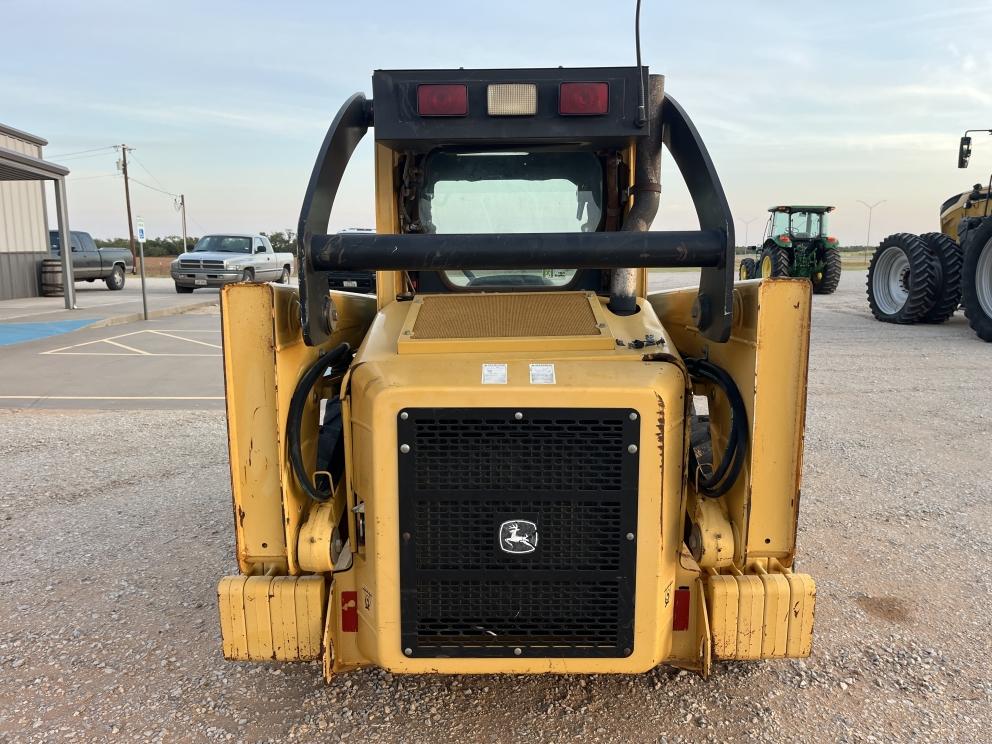 Image for 2006 John Deere 320