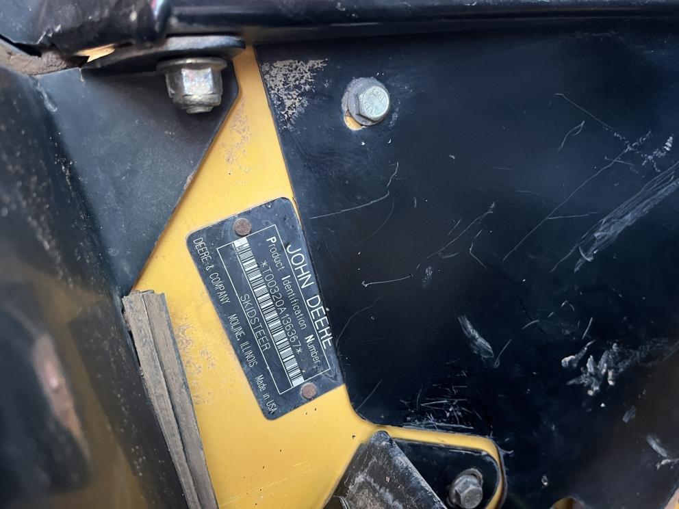 Image for 2006 John Deere 320