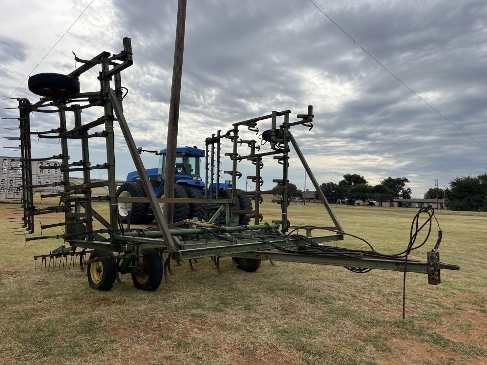 Image for John Deere 1010