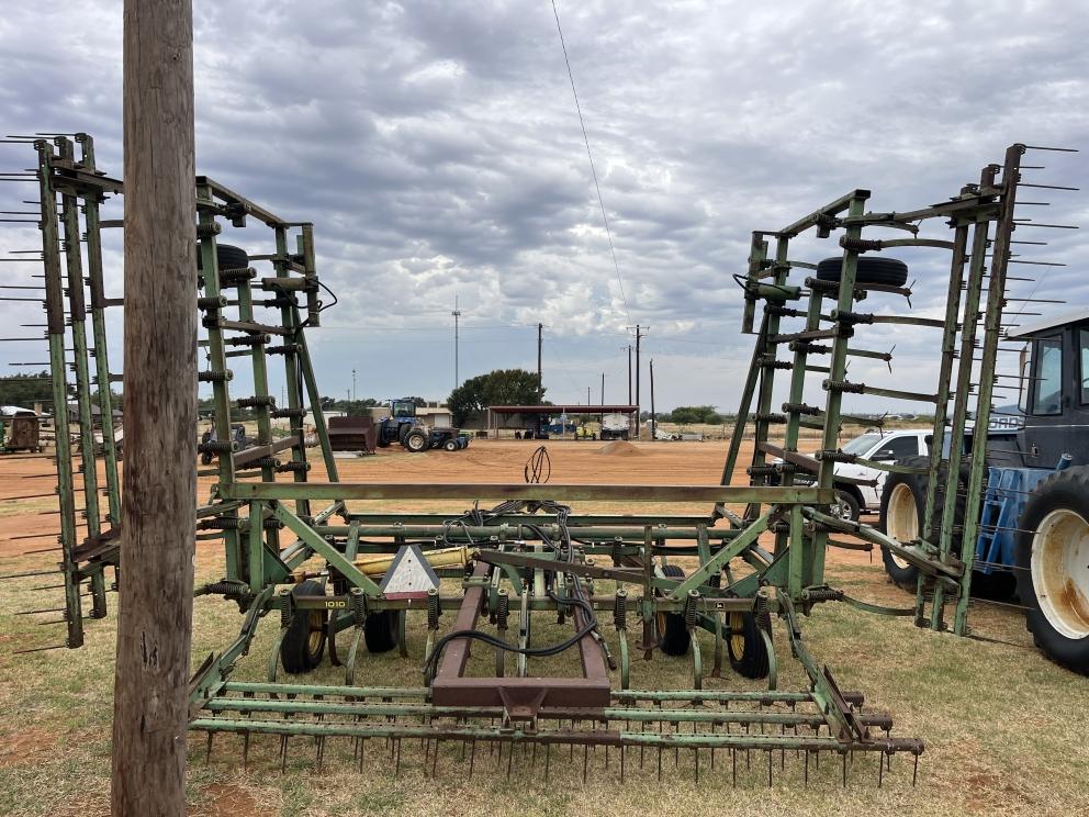 Image for John Deere 1010