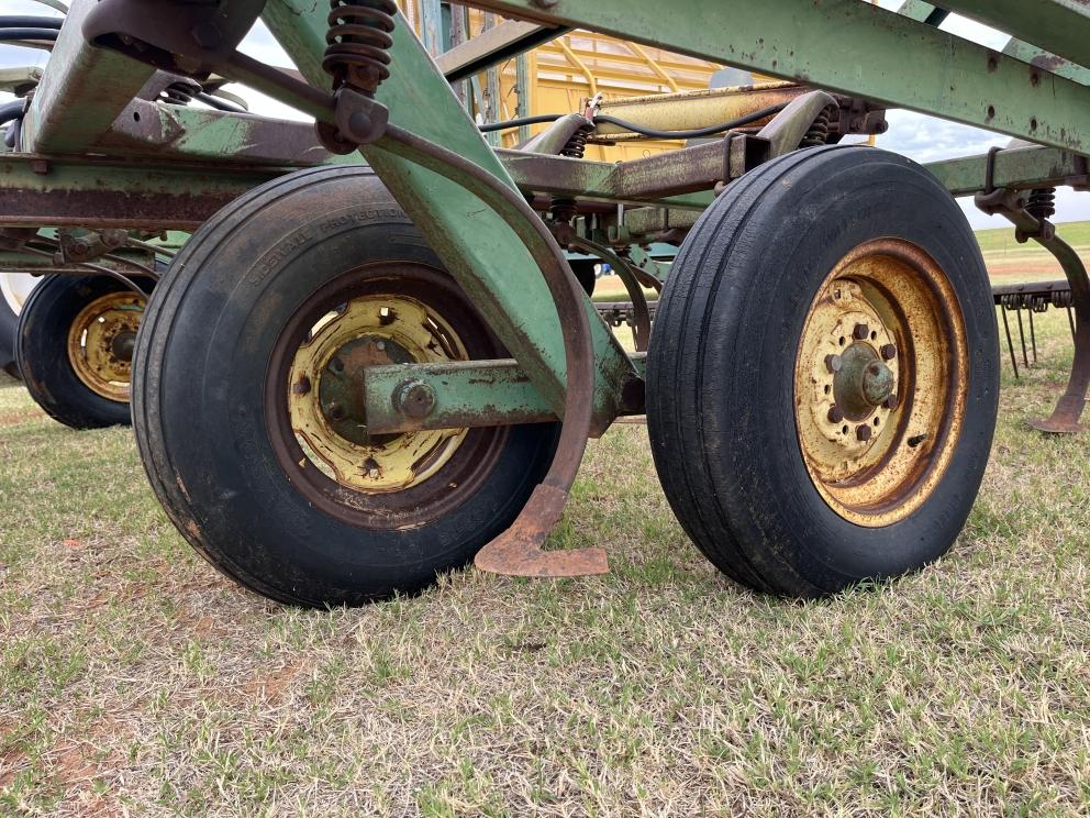 Image for John Deere 1010