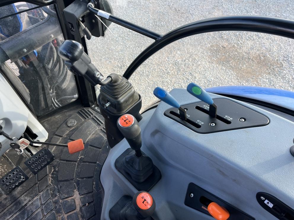 Image for 2020 New Holland WORKMASTER 120