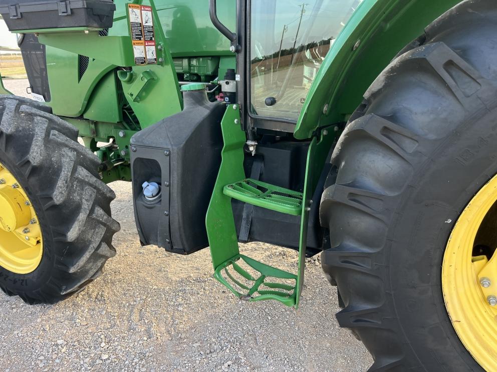 Image for 2018 John Deere 5100E