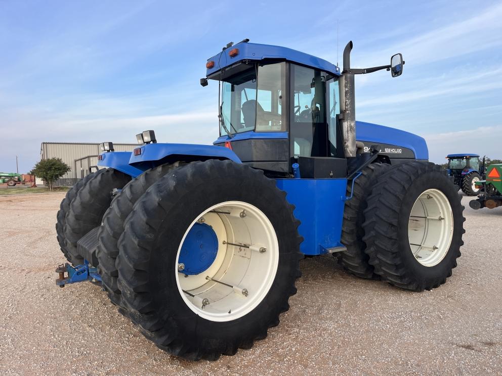 Image for 2001 New Holland 9484