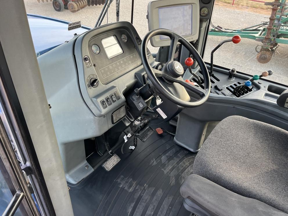 Image for 2001 New Holland 9484