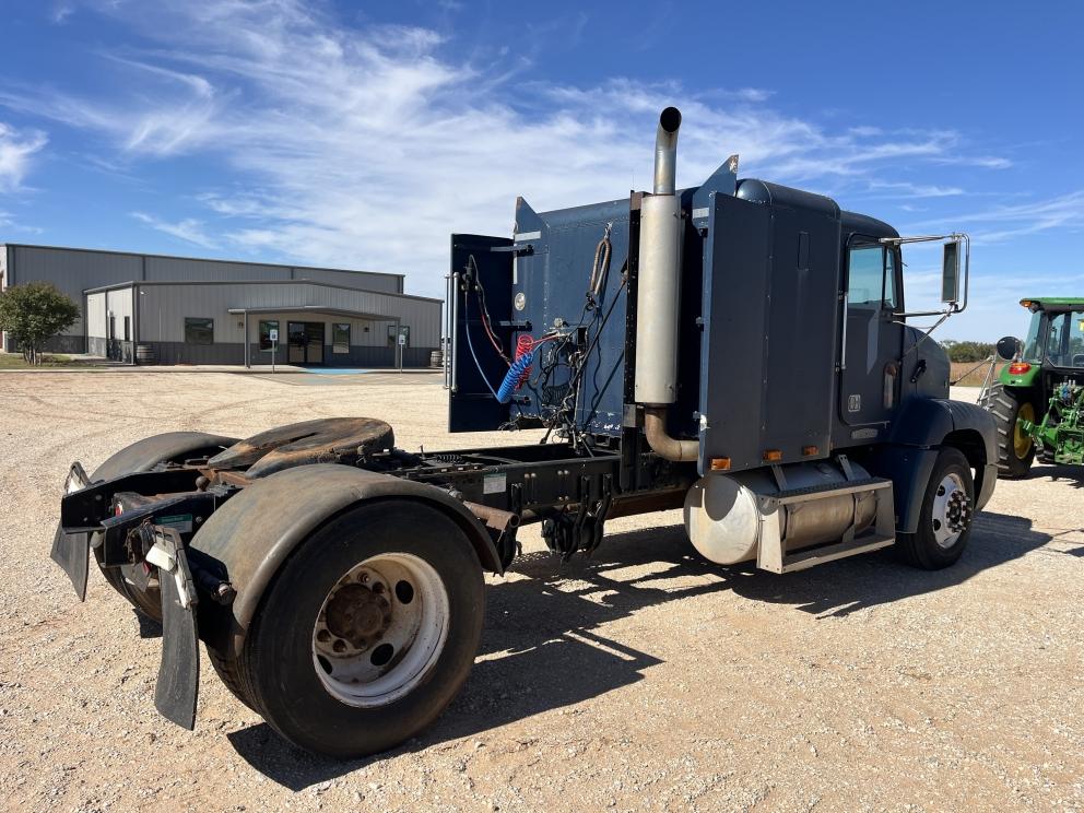 Image for 1996 Freightliner FLD112