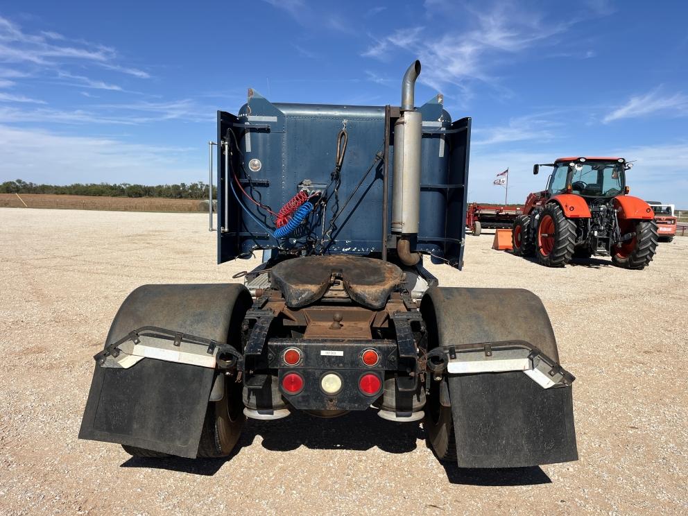 Image for 1996 Freightliner FLD112