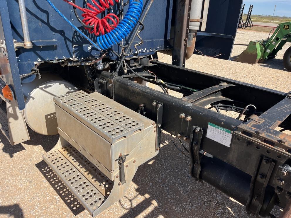 Image for 1996 Freightliner FLD112