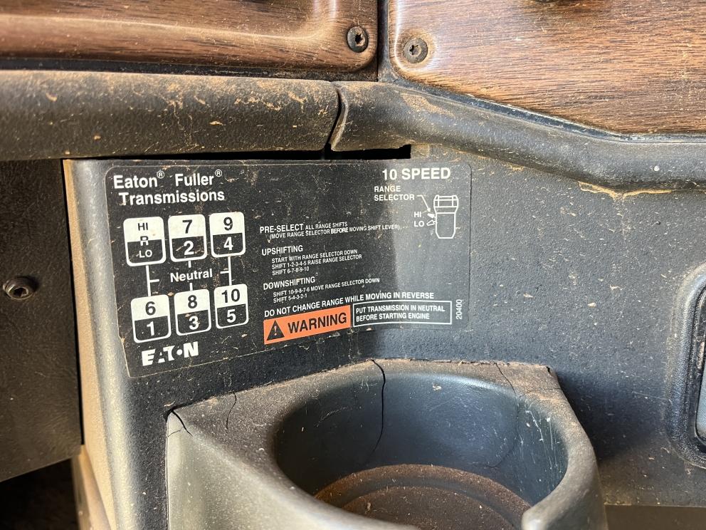 Image for 1996 Freightliner FLD112