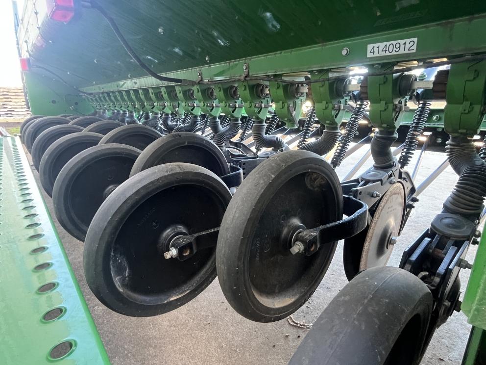 Image for 2020 John Deere BD1110