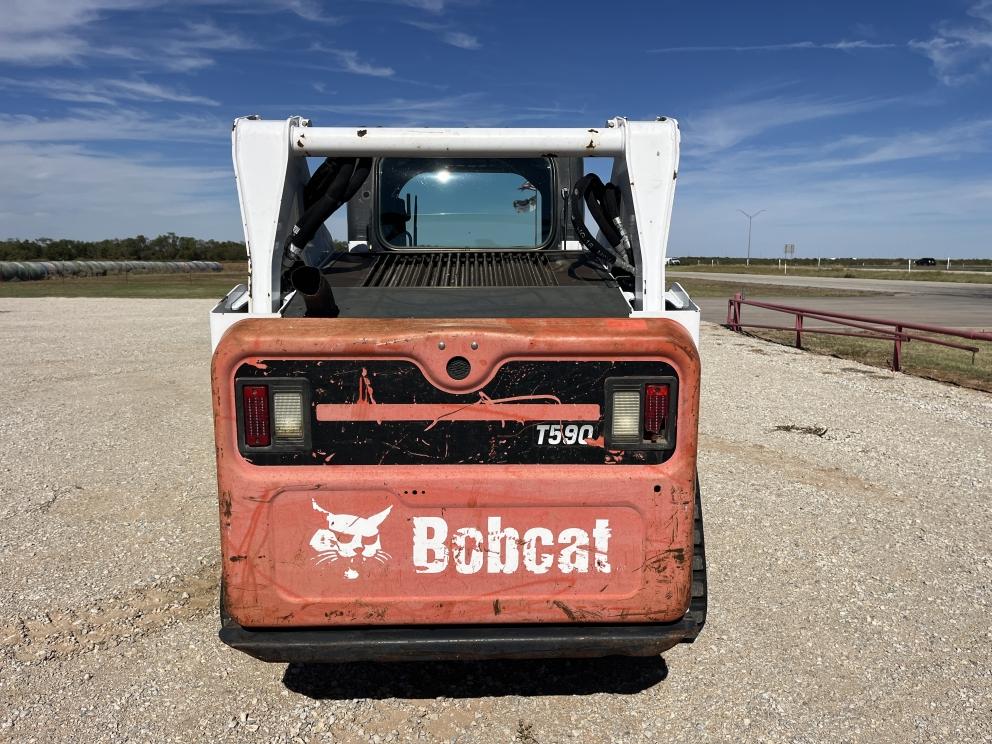 Image for 2015 Bobcat T590