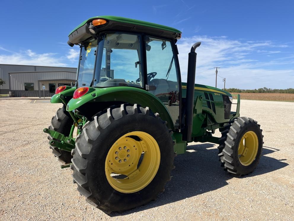 Image for 2020 John Deere 5100E