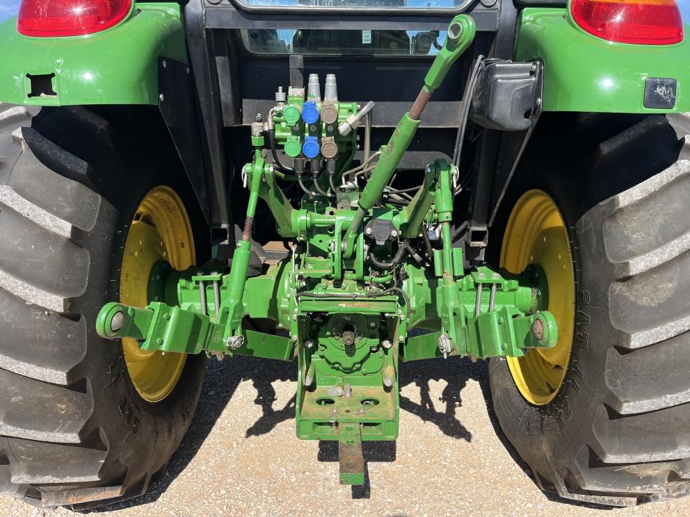 Image for 2020 John Deere 5100E