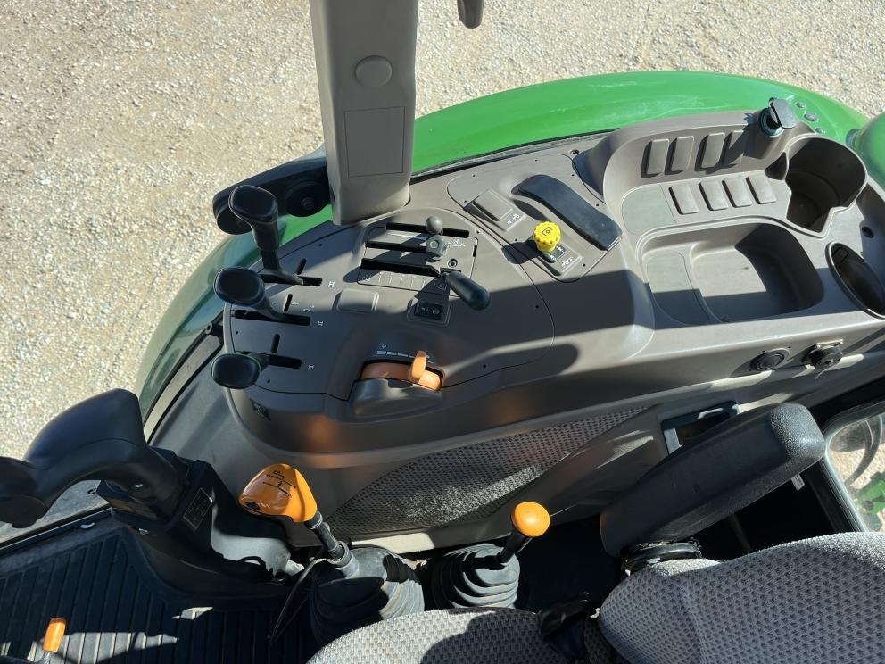 Image for 2020 John Deere 5100E