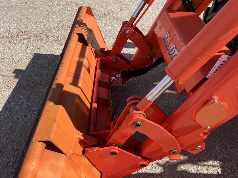 Image for 2019 Kubota M7-152 Deluxe