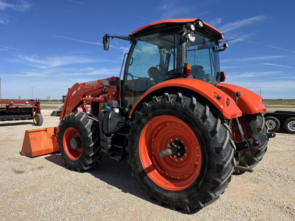 Image for 2019 Kubota M7-152 Deluxe