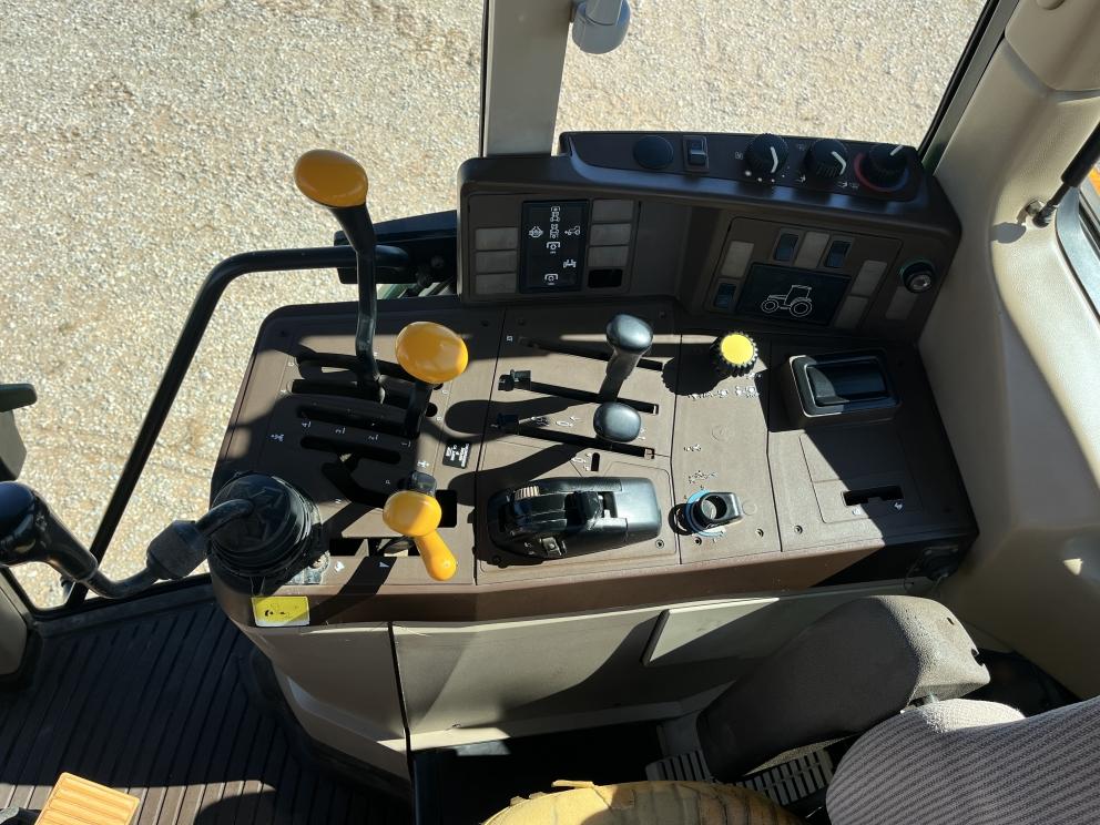 Image for 1999 John Deere 6310