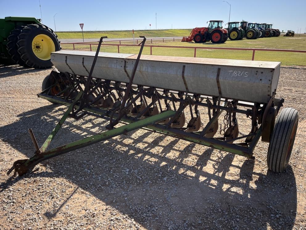 John Deere B