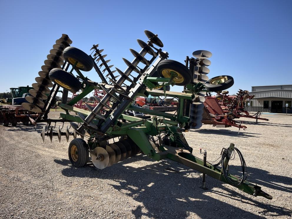 Image for 1996 John Deere 630