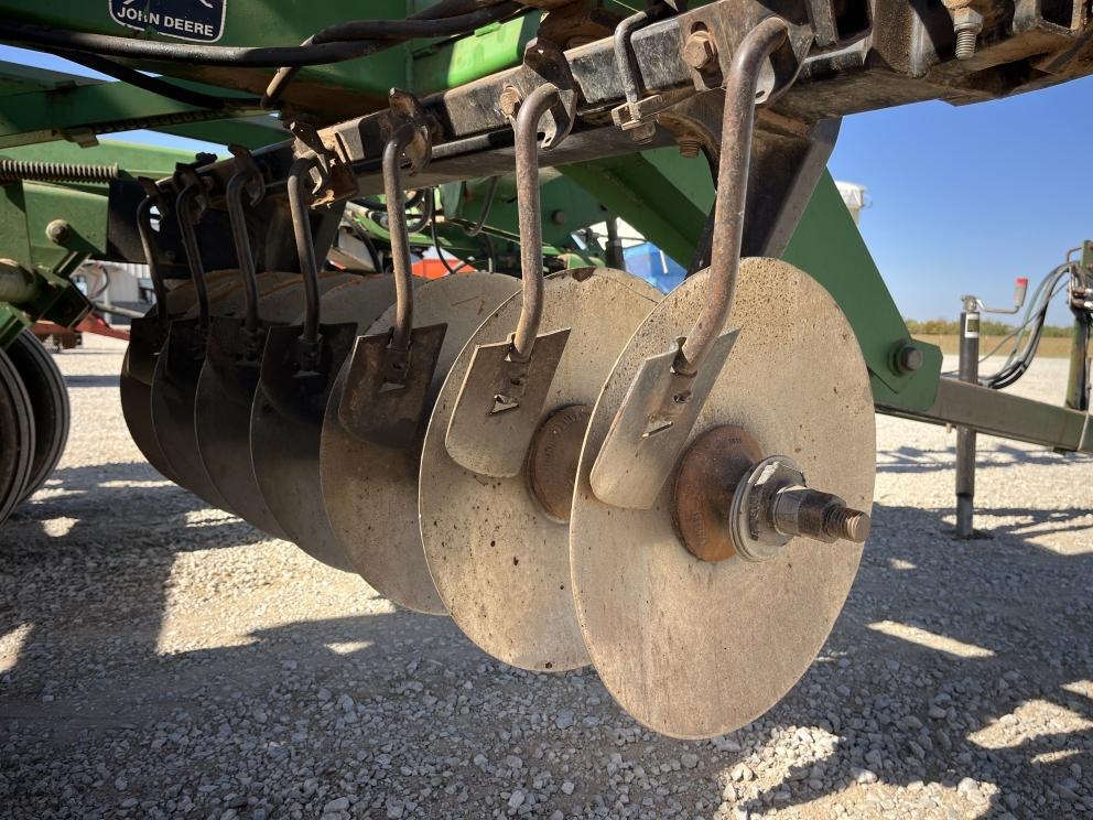 Image for 1996 John Deere 630