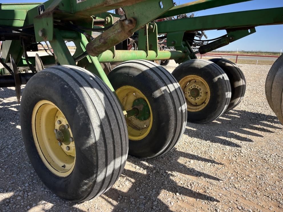 Image for 1996 John Deere 630