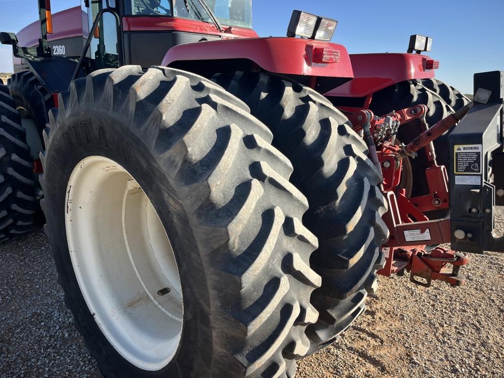 Image for 2004 Versatile 2360