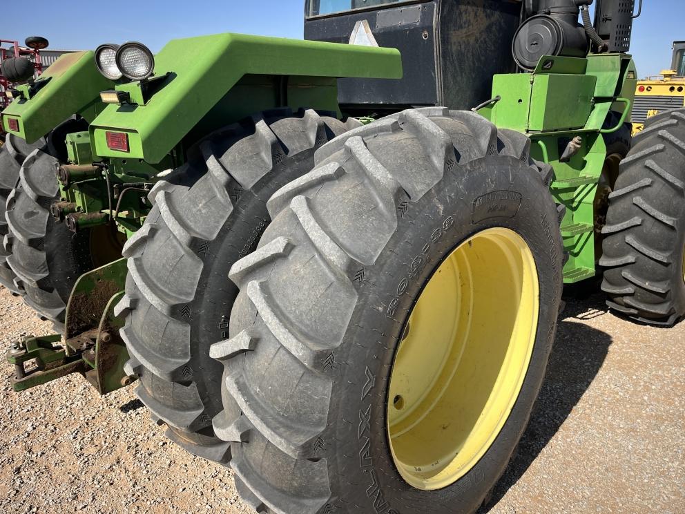 Image for 1990 John Deere 8760