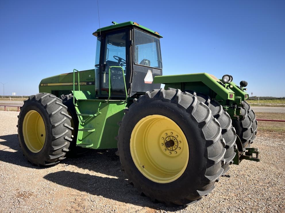 Image for 1990 John Deere 8760