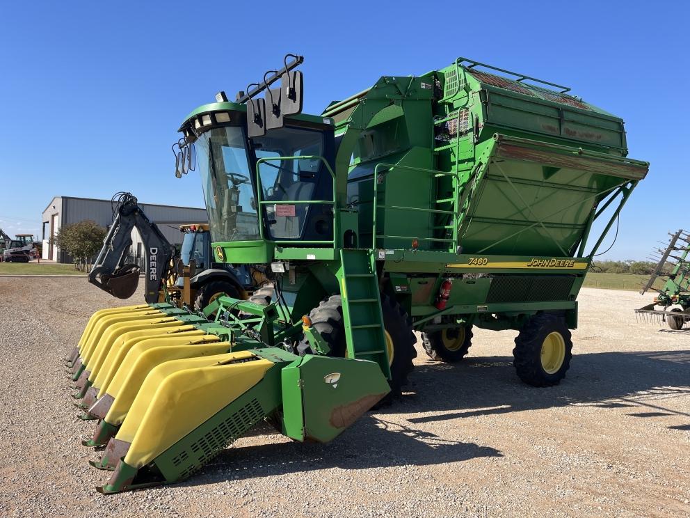 Image for 2004 John Deere 7460