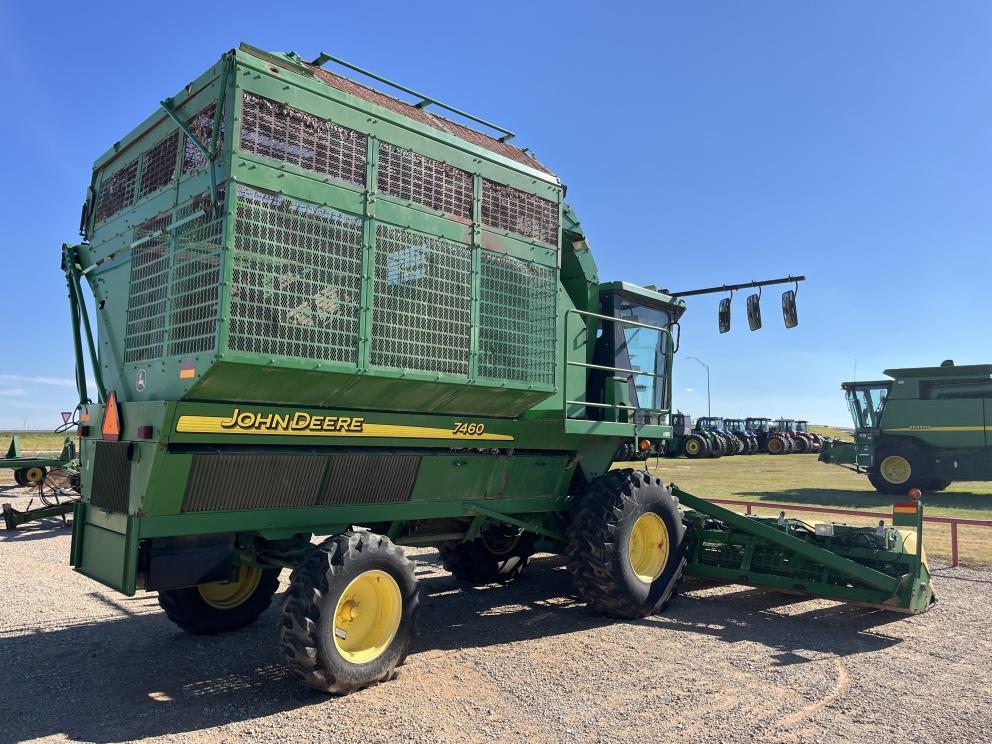 Image for 2004 John Deere 7460