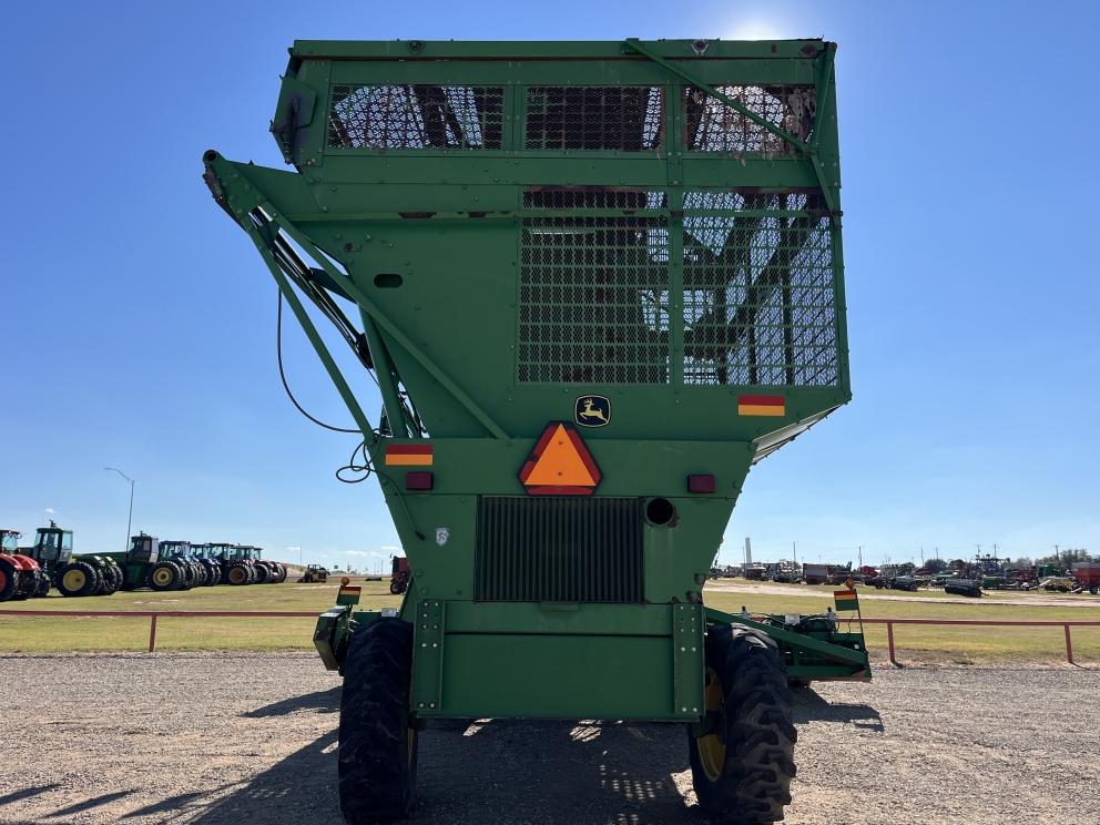 Image for 2004 John Deere 7460