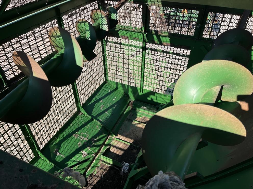 Image for 2004 John Deere 7460