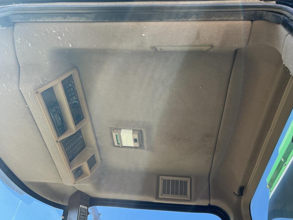 Image for 2004 John Deere 7460