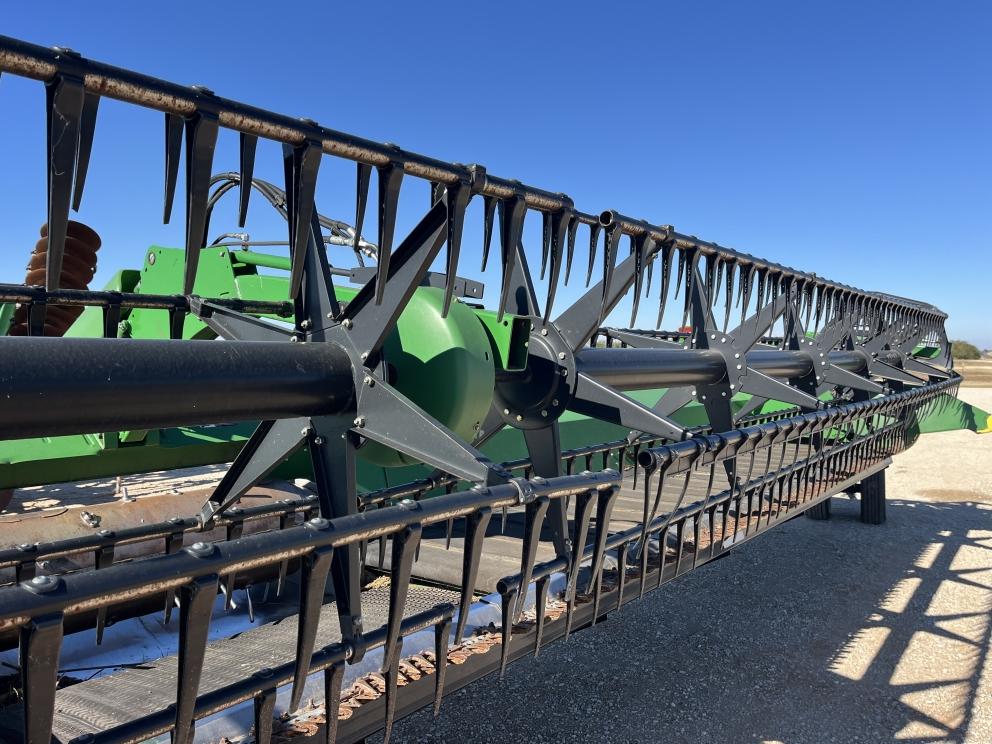 Image for 2016 John Deere 640FD