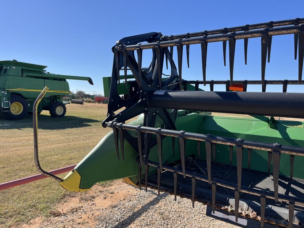 Image for 2016 John Deere 640FD