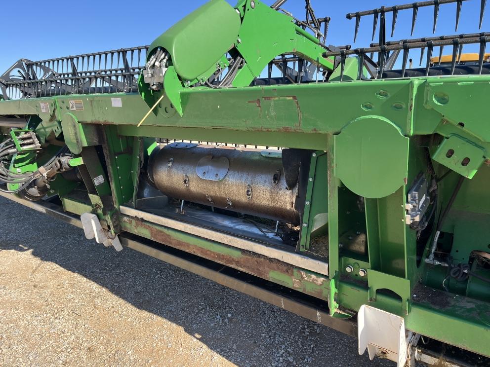 Image for 2016 John Deere 640FD