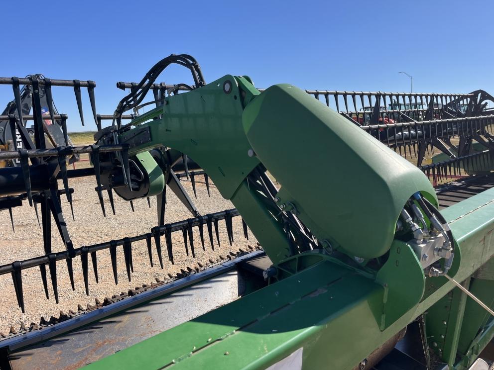 Image for 2016 John Deere 640FD