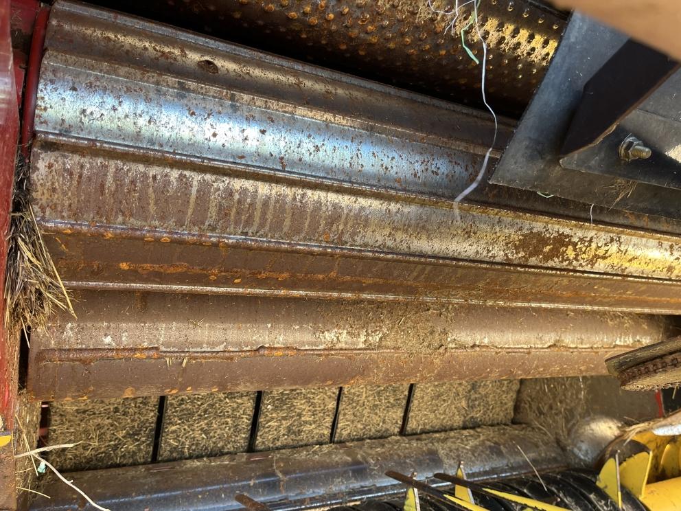 Image for 2015 New Holland ROLL-BELT 460