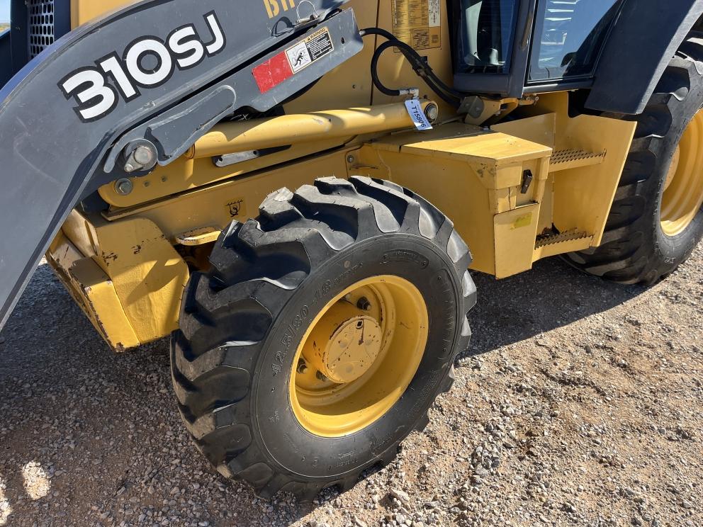 Image for 2012 Deere 310SJ