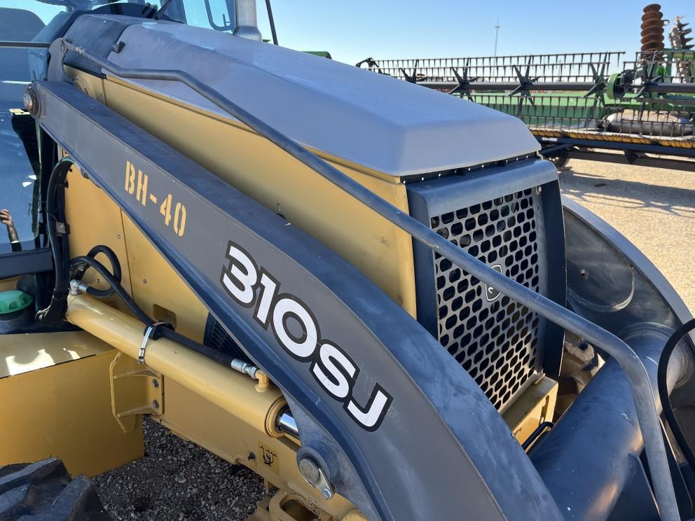 Image for 2012 Deere 310SJ