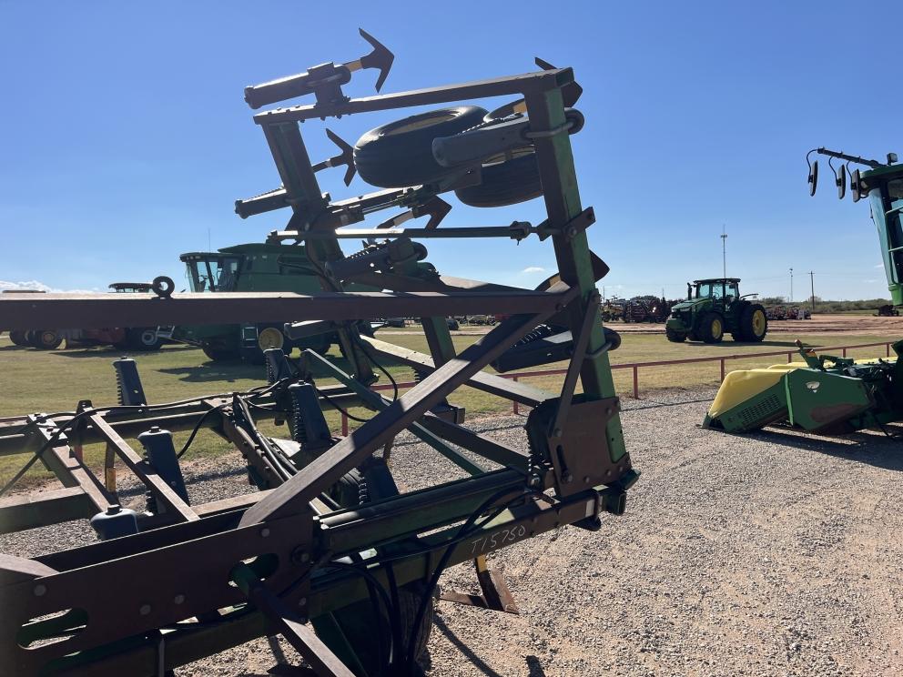 Image for 1990 John Deere 610